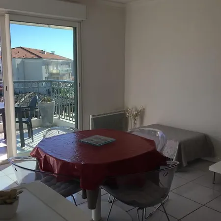 48M With Terrace In A Residence With Pool